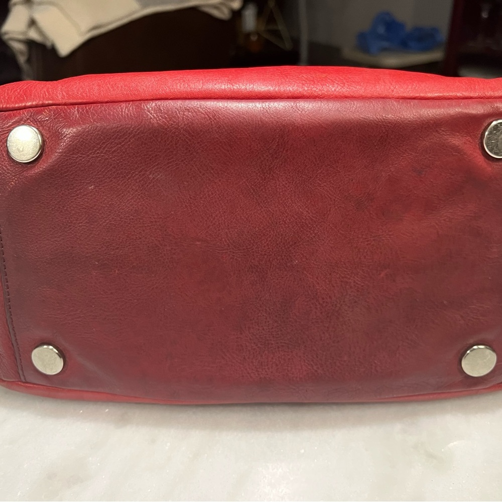 Fossil two tone red zippered tote - Picture 4 of 10
